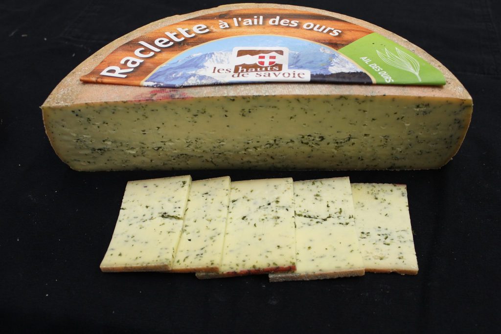 Raclette de Savoie à l'ail des ours, fromage affiné par La Fromagerie du Berger