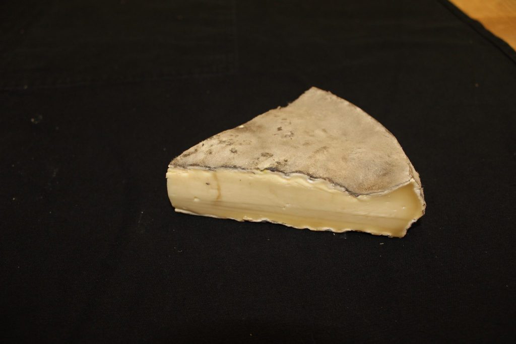 Saint-Nectaire fermier, fromage affiné par La Fromagerie du Berger
