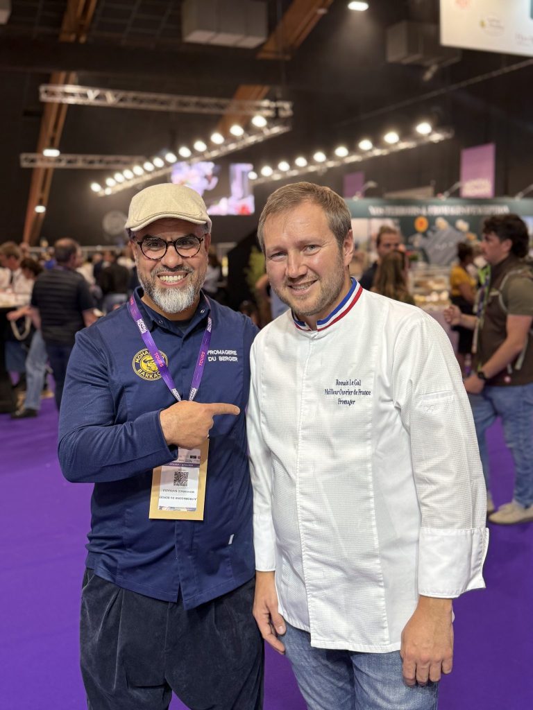 Mohammed Barkaoui avec un Meilleur Ouvrier de France
